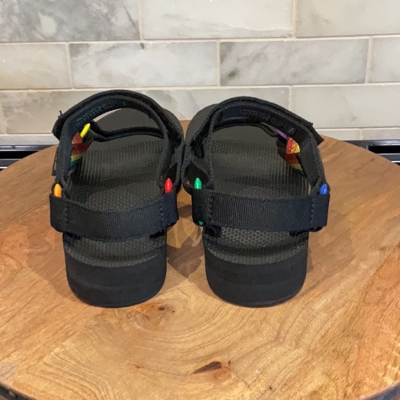 Teva Women’s Midform Universal Rainbow Pride Sandals with Rainbow Straps - Picture 4 of 6